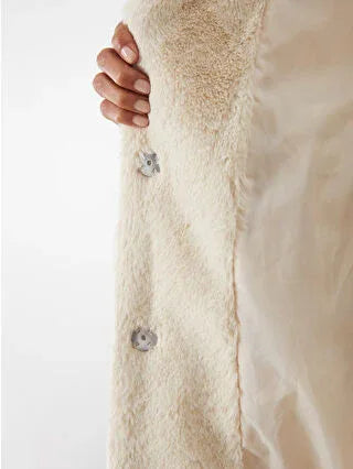 Beige Jacket Collar Women's Fur Coat - alotasawkli