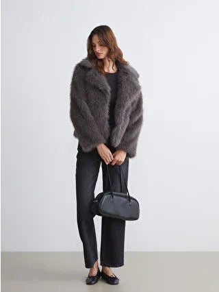 Grey Collar Women's Fur Coat - alotasawkli