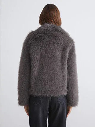 Grey Collar Women's Fur Coat - alotasawkli