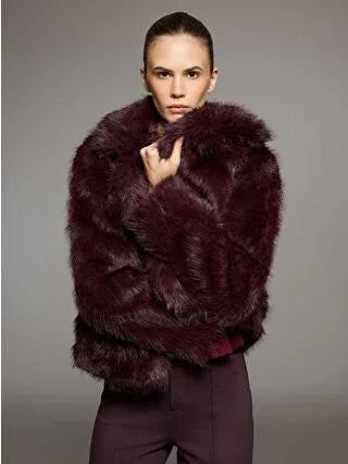 Grey Collar Women's Fur Coat - alotasawkli