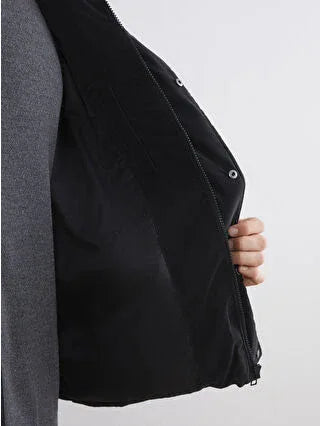 Black Relaxed Fit Stand-Up Collar Men's Puffer Jacket - alotasawkli
