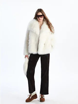 Ecru Collar Women's Fur Coat - alotasawkli