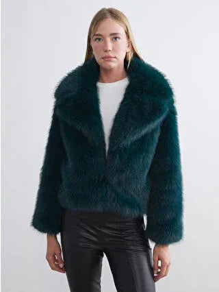 Brown Collar Women's Fur Coat - alotasawkli