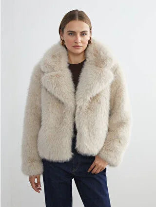 Ecru Collar Women's Fur Coat - alotasawkli