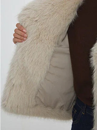 Ecru Collar Women's Fur Coat - alotasawkli