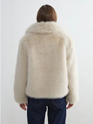 Ecru Collar Women's Fur Coat - alotasawkli