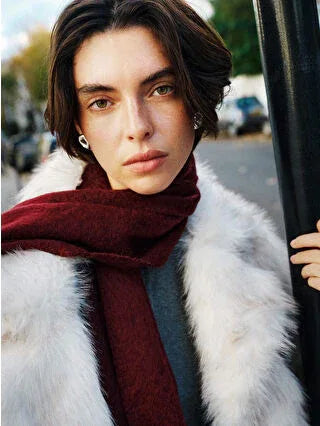 Brown Collar Women's Fur Coat - alotasawkli