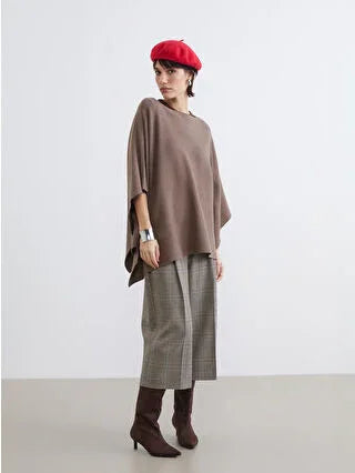 Beige Crew Neck Oversize Women's Knitted Poncho - alotasawkli