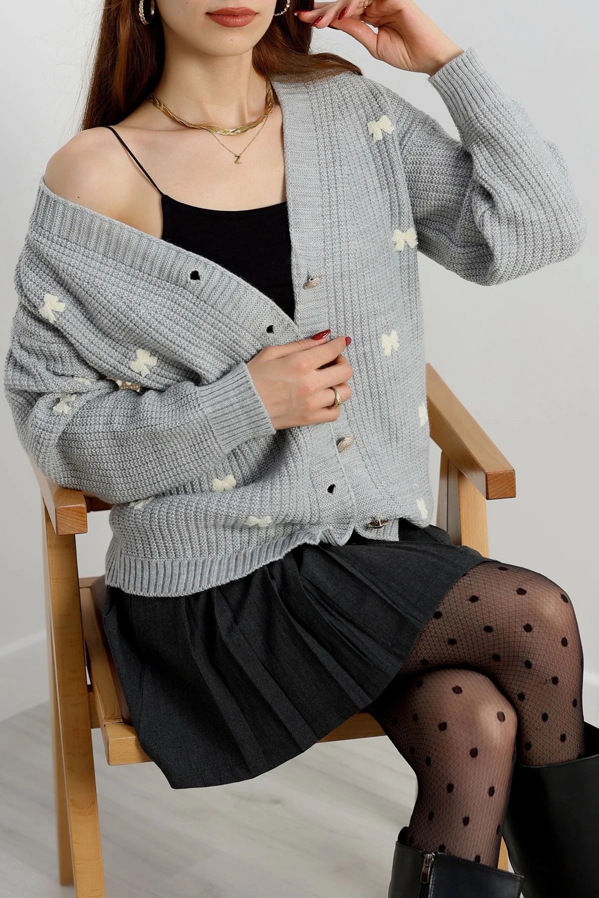 Women’s Embroidered Knit Cardigan – Grey & Latte