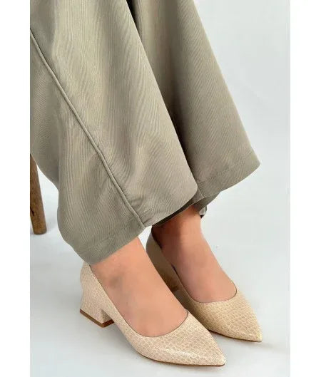Meort Beige Patent Leather High-Heeled Shoes - alotasawkli