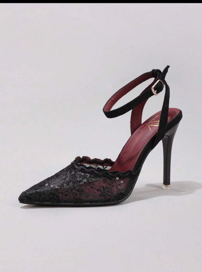 Fashionable Lace Embroidered High Heel Shoes