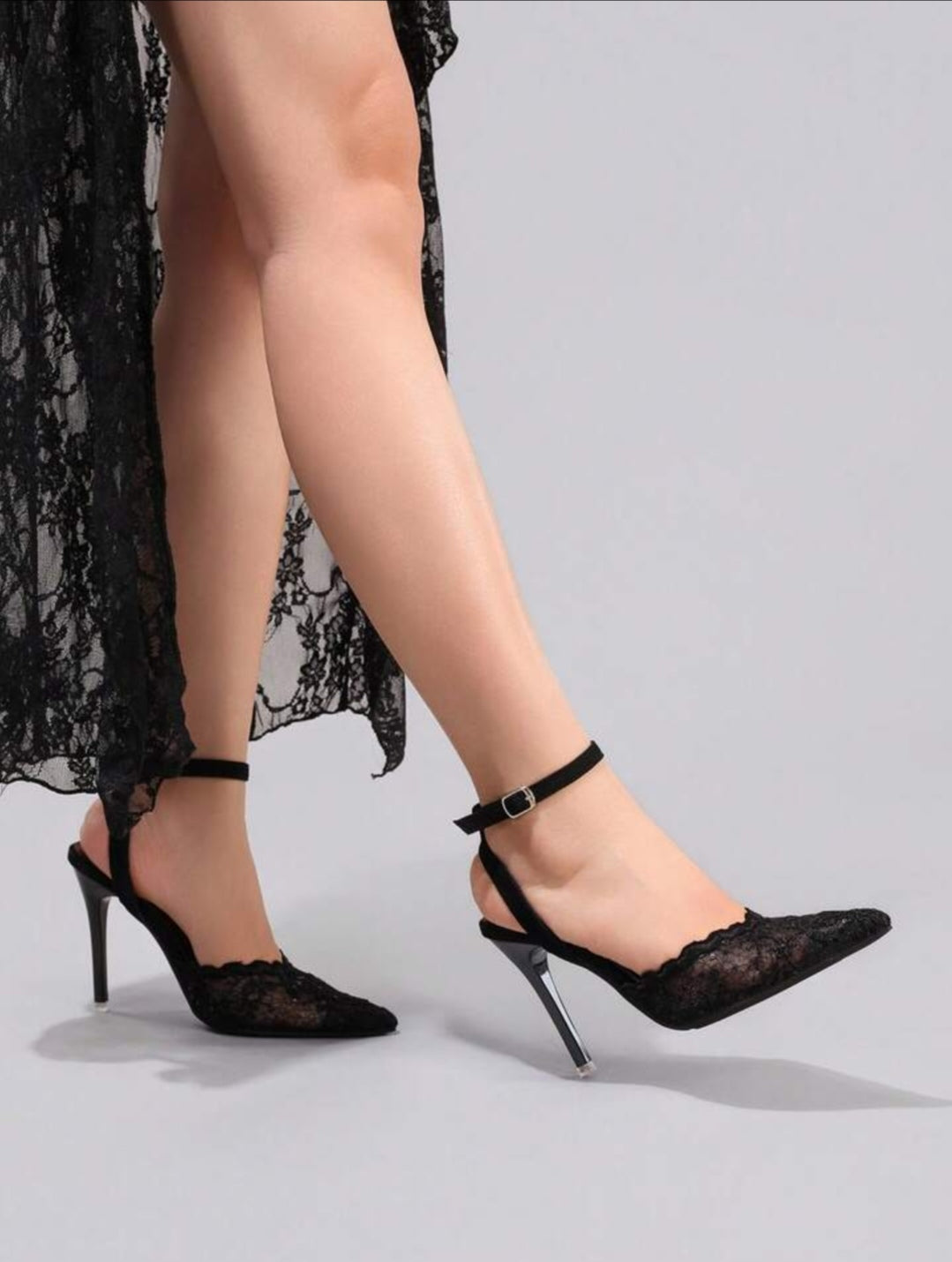 Fashionable Lace Embroidered High Heel Shoes