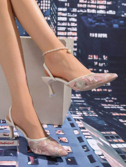 New Chinese-Style White High-Heel Shoes