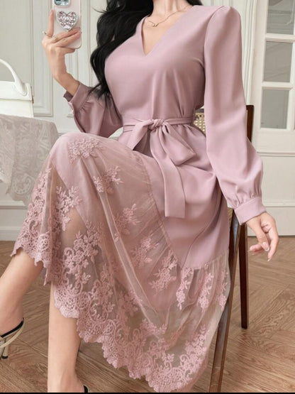DAZY Elegant V-Neck Lace Patchwork Waist Belt Midi Dress