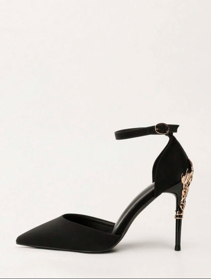 Luxurious and captivating women's footwear