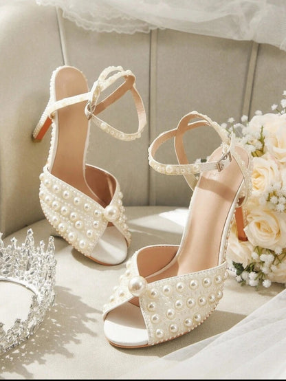Fashion Trends: CUCCOO HITCHD—Elegant Stiletto