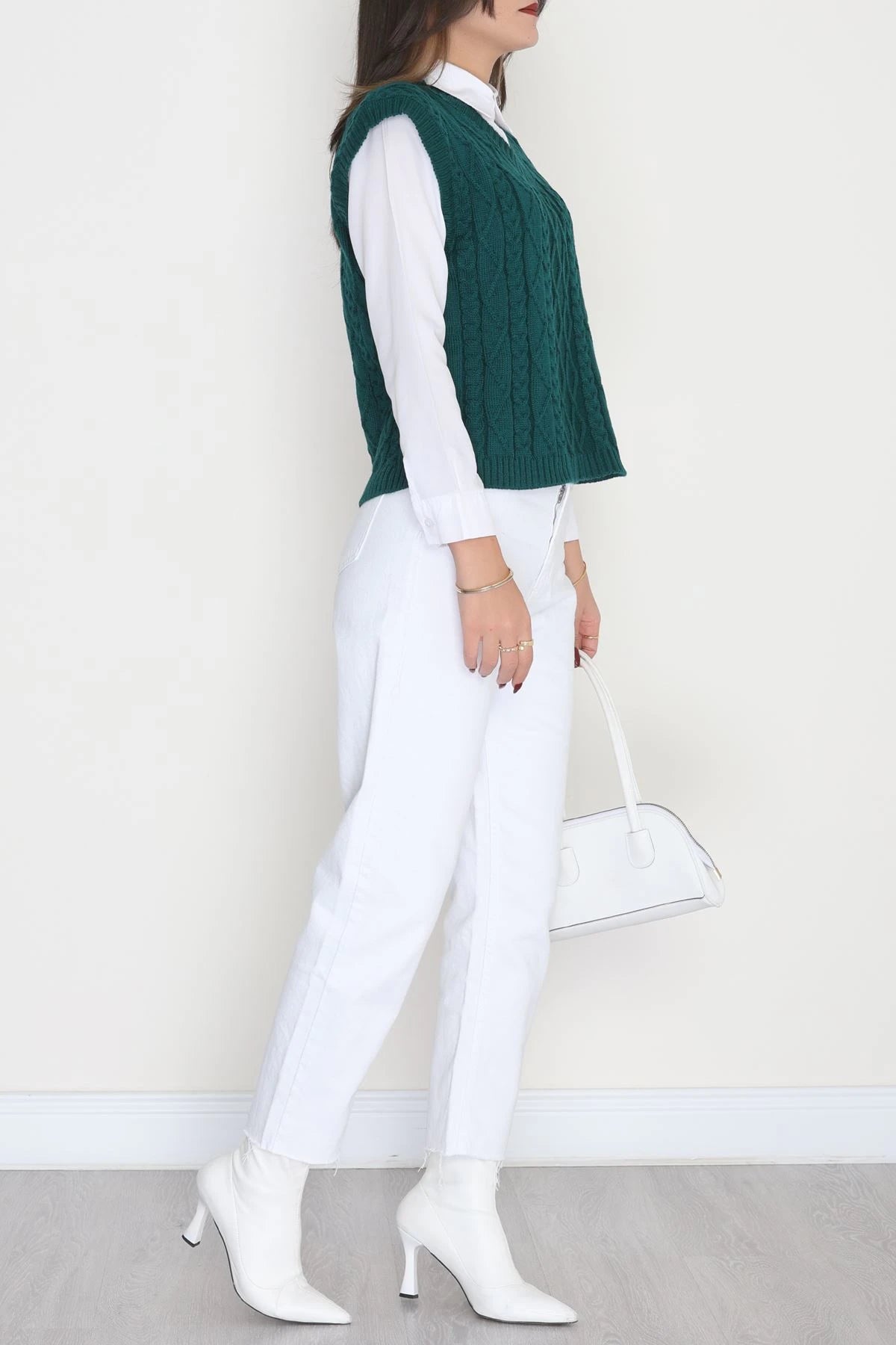 Women’s Classic V-Neck Knitwear Sweater Vest – Forest Green (Nefti)