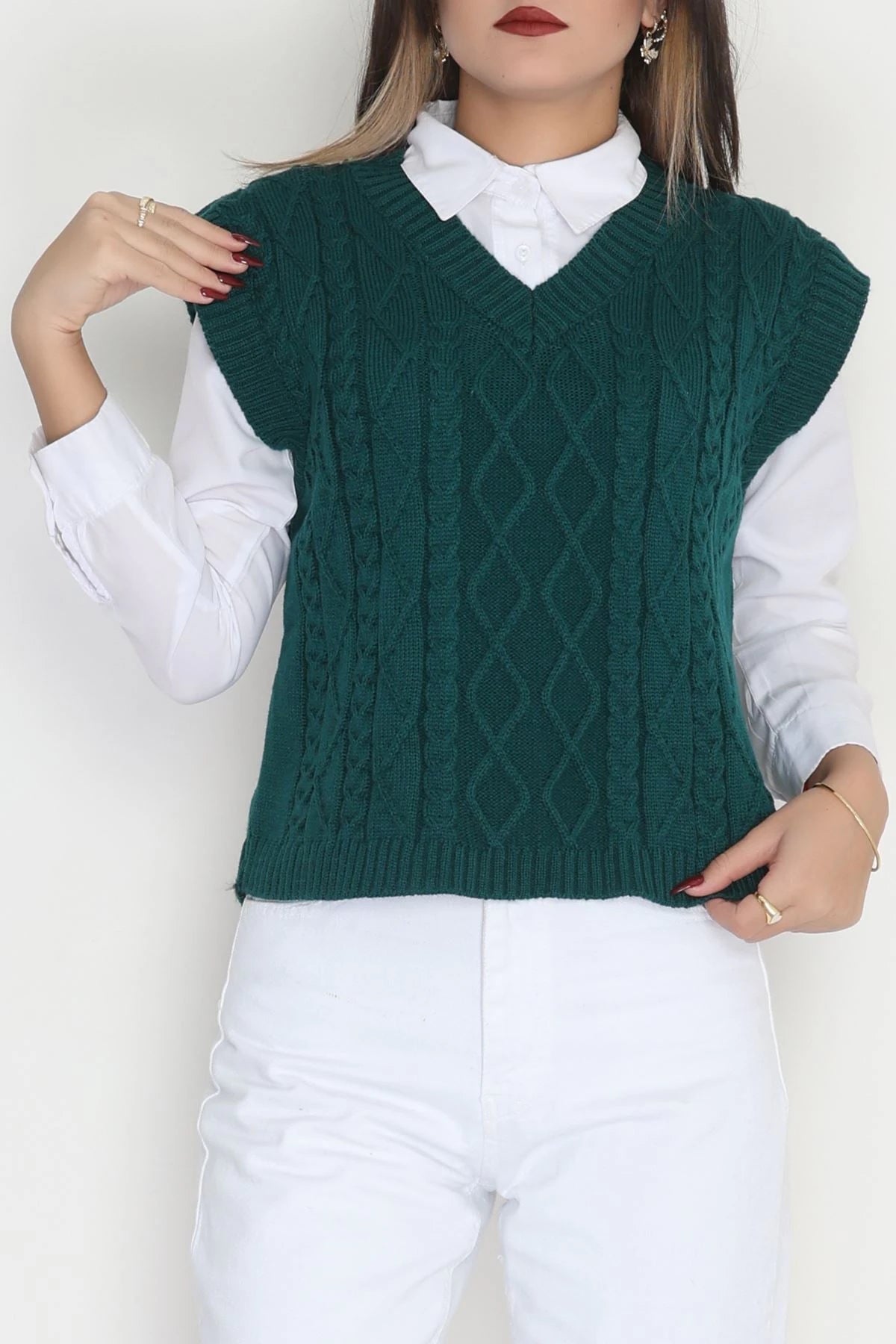 Women’s Classic V-Neck Knitwear Sweater Vest – Forest Green (Nefti)