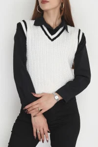 Women’s V-Neck Knitwear Sweater Vest – Black & Latte